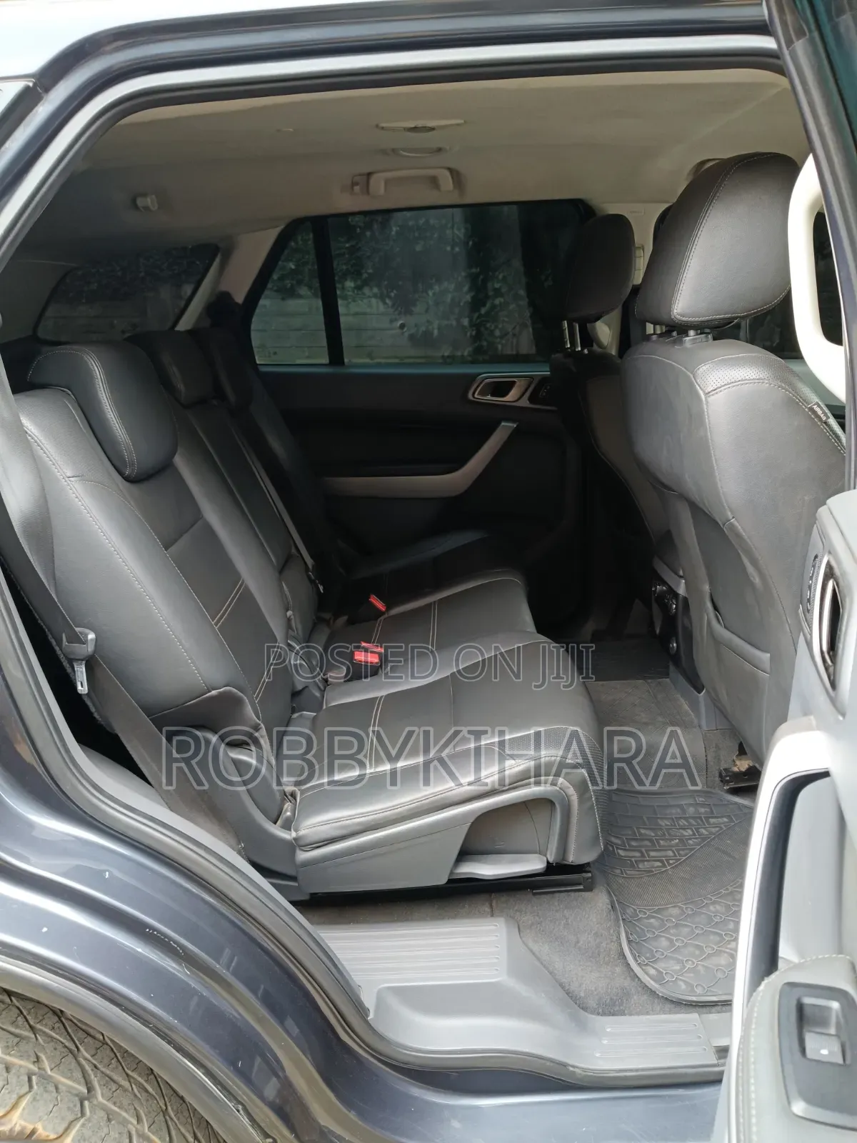 Ford Everest 2018 Gray