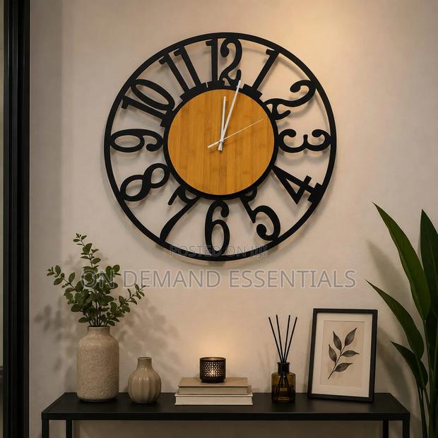 60cm Luxury Wall Clock - main view