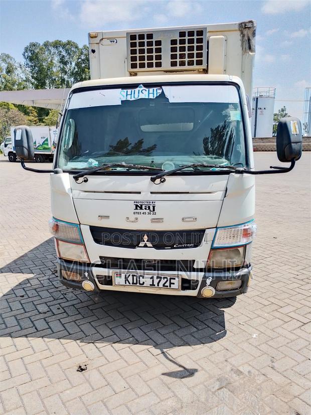 Mitsubishi Truck - thumbnail 3