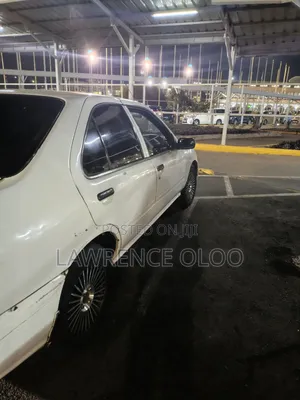 Nissan Sunny 2001 White