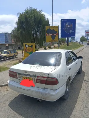 Nissan Sunny 2001 White