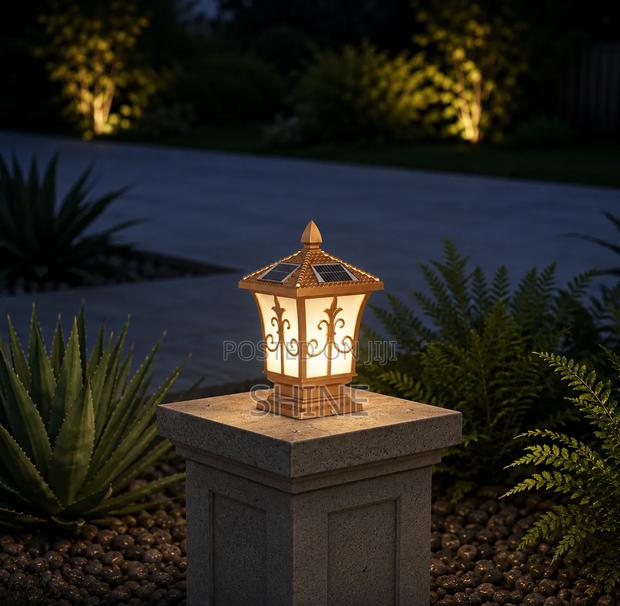 Antique Solar and Electric Gate Light