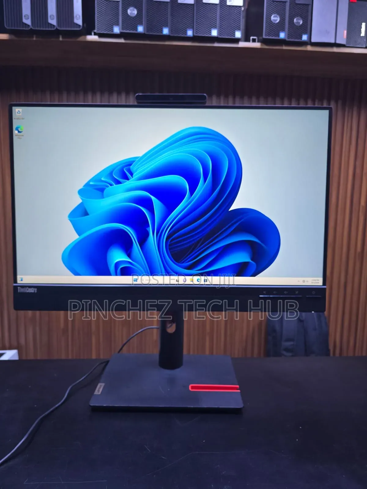 Lenovo ThinkCentre M810z AIO 16GB Intel Core i5 SSD 512GB