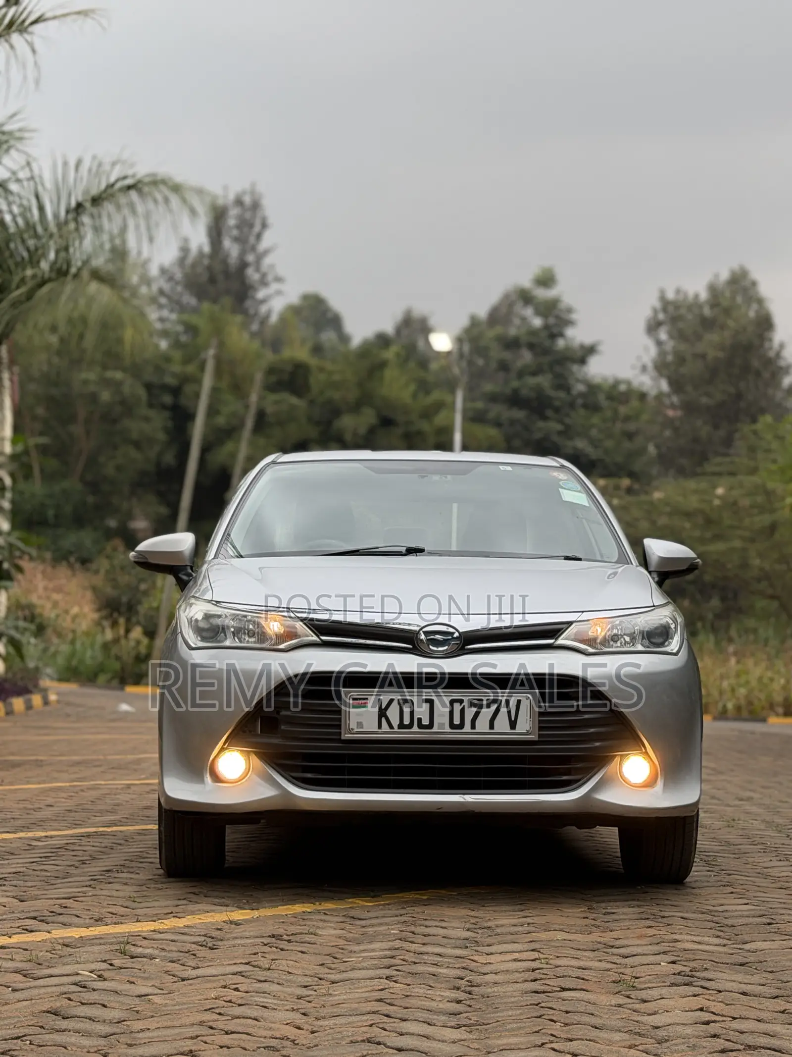 Toyota Axio 2015 Silver