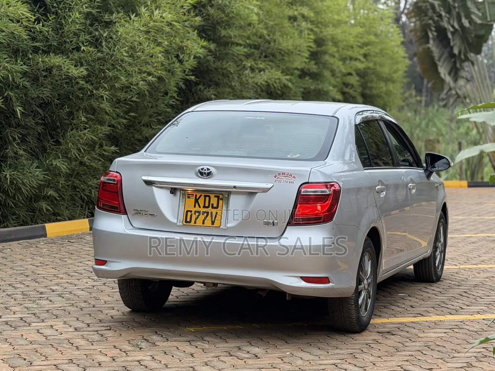 Toyota Axio 2015 Silver