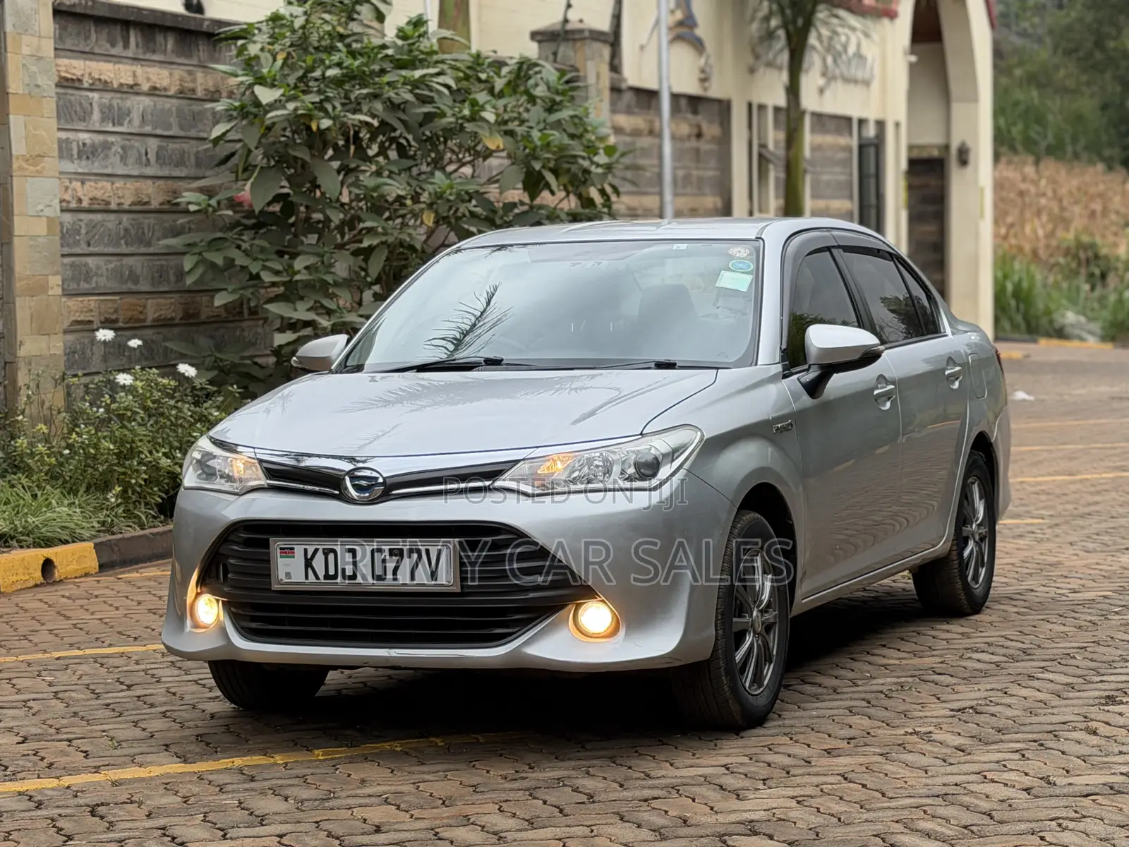 Toyota Axio 2015 Silver