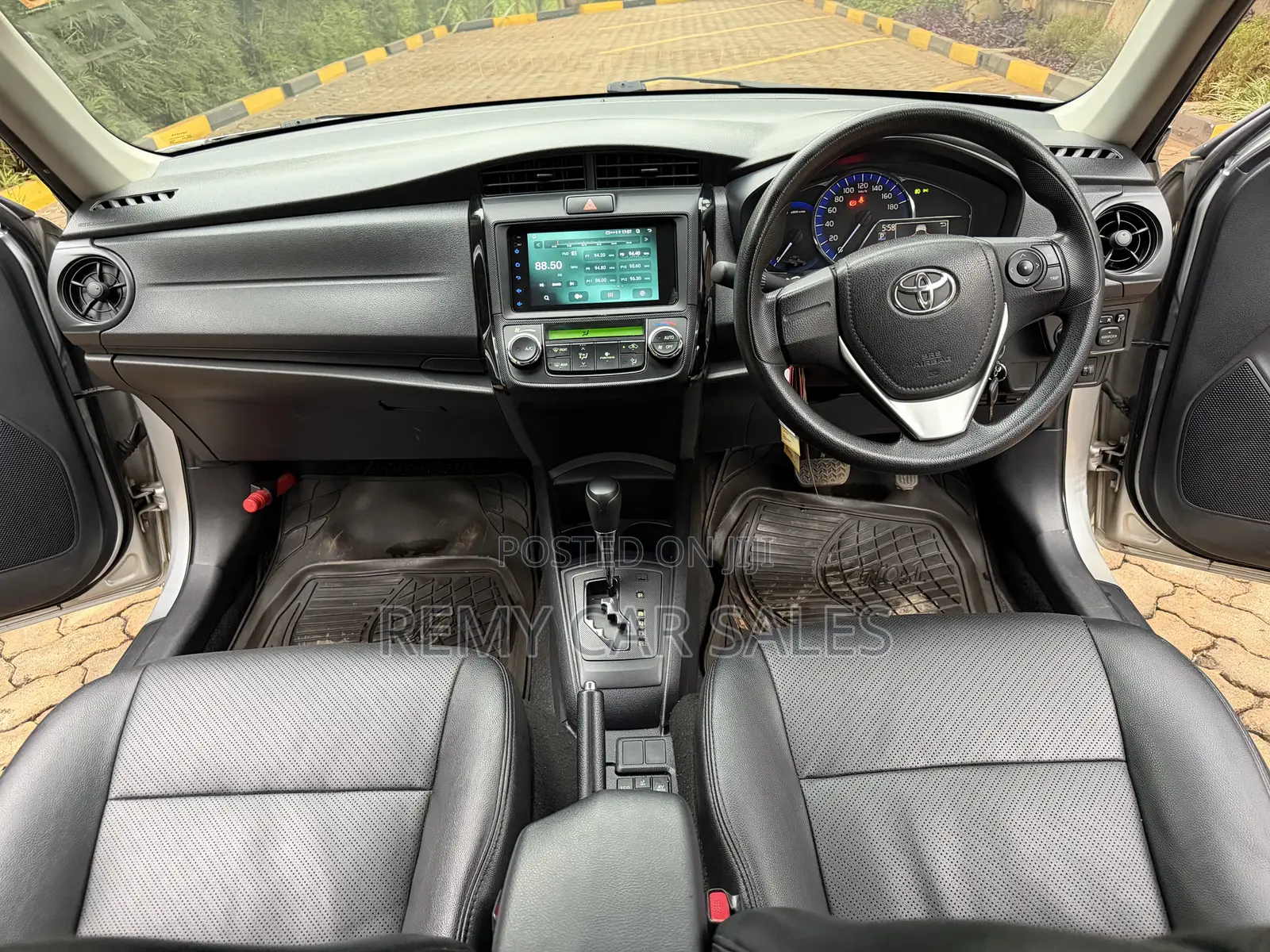 Toyota Axio 2015 Silver