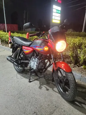 Bajaj Boxer 150 UG 2023 Red