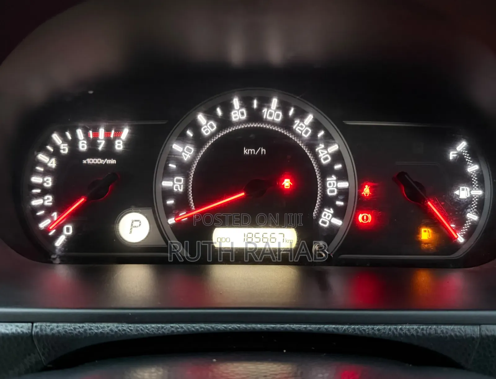 Toyota Noah 2014 Silver