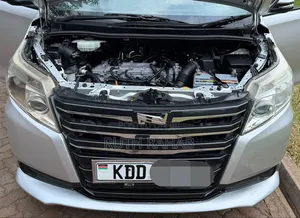 Toyota Noah 2014 Silver