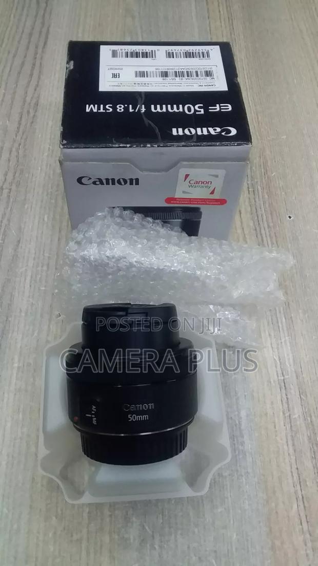 Canon STM Prime Lens - main view