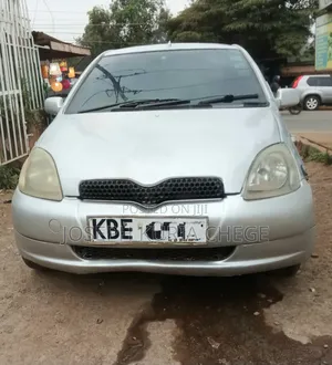 Toyota Vitz 2005 Silver