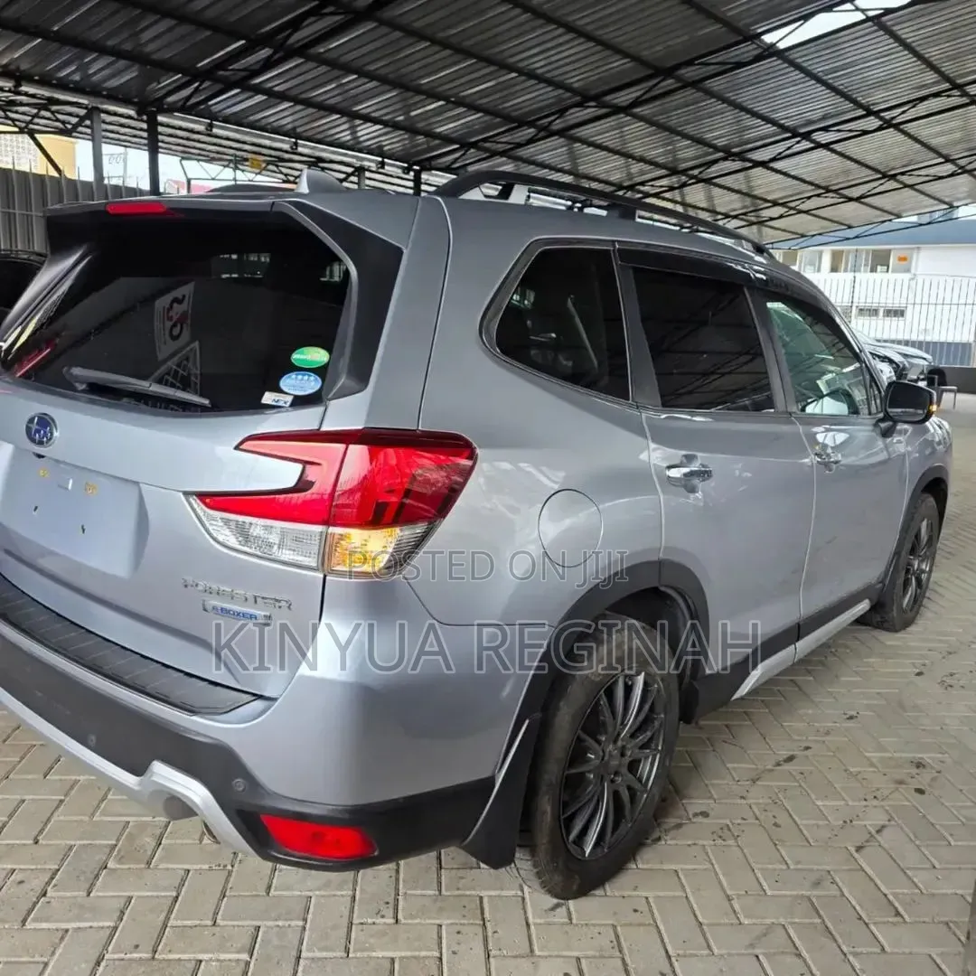 Subaru Forester 2019 Gray