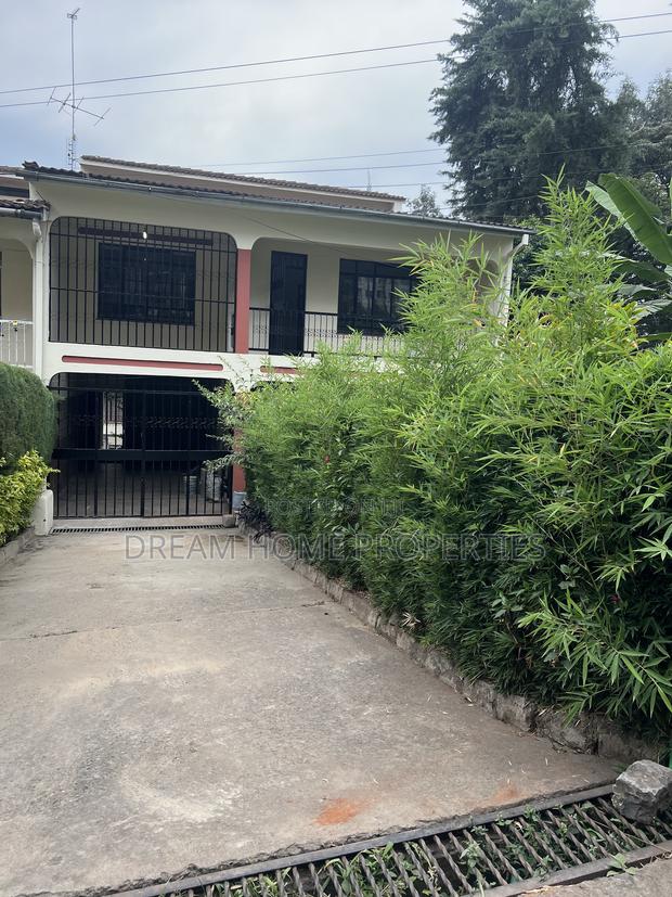 5bdrm Townhouse / Terrace in Kilimani for rent
