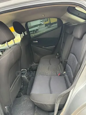 Mazda Demio 2016 Silver