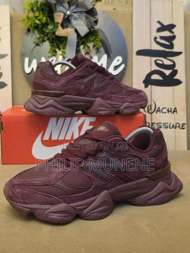 Brand New Sneakers - thumbnail 4