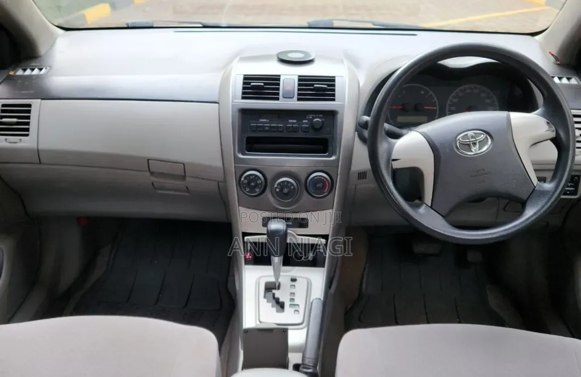 Toyota Axio 2009 Silver