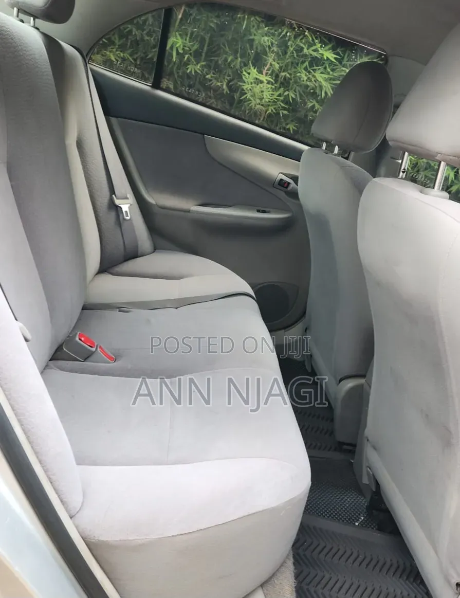 Toyota Axio 2009 Silver
