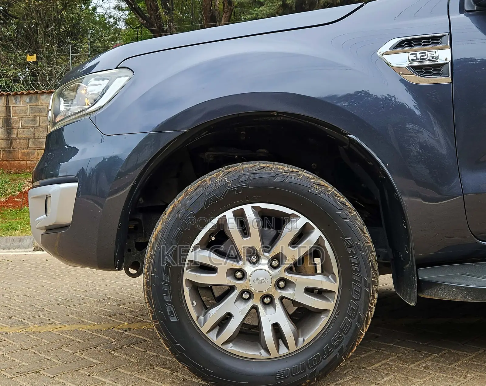 Ford Everest 2018 Gray
