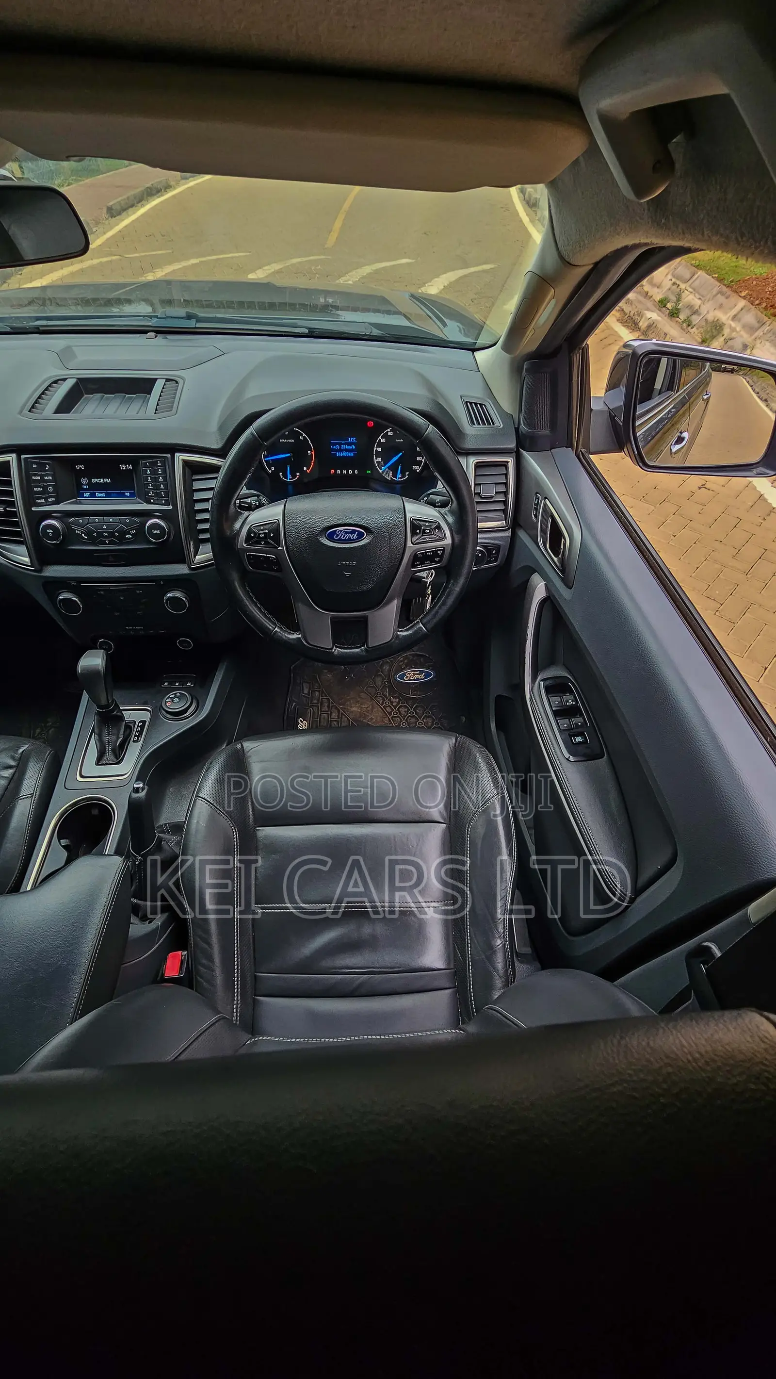 Ford Everest 2018 Gray