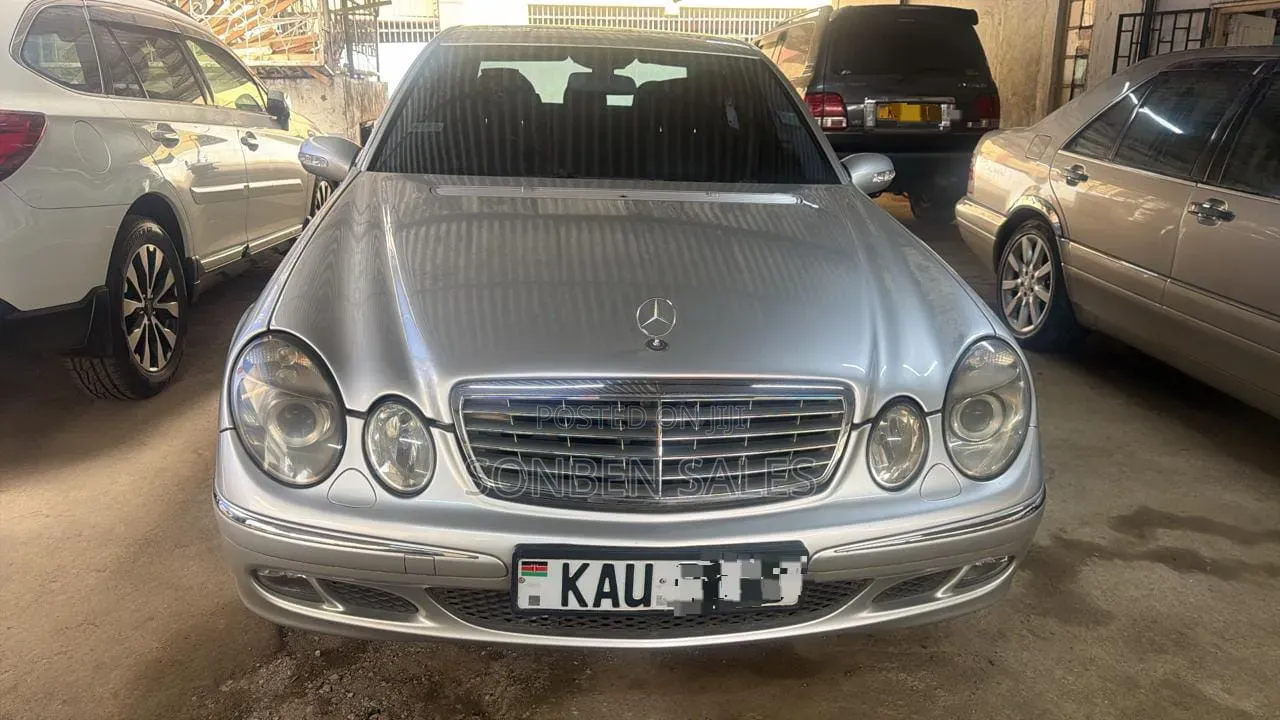 Mercedes-Benz E200 2006 Silver