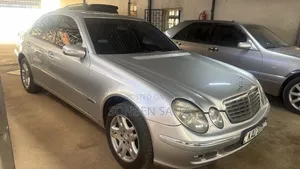 Mercedes-Benz E200 2006 Silver
