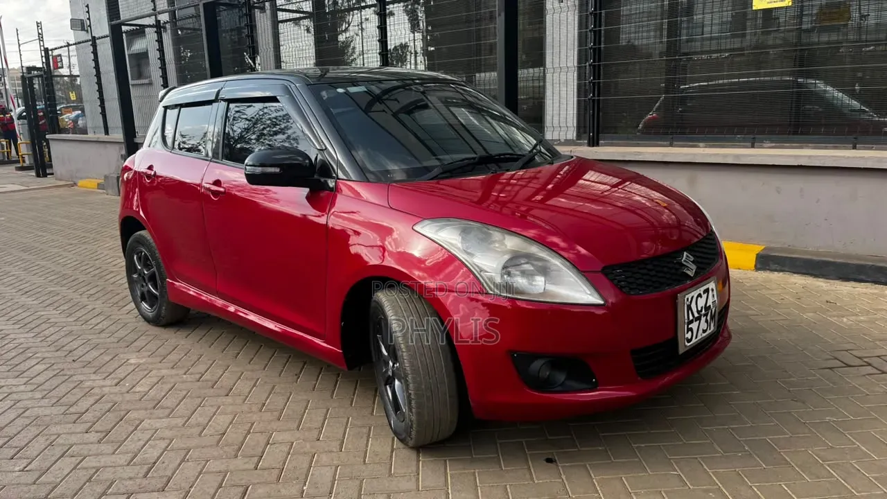 Suzuki Swift 2013 Red