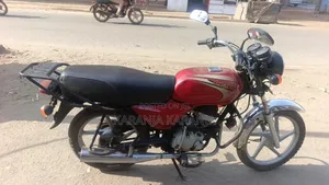 Bajaj Boxer 100 2022 Red