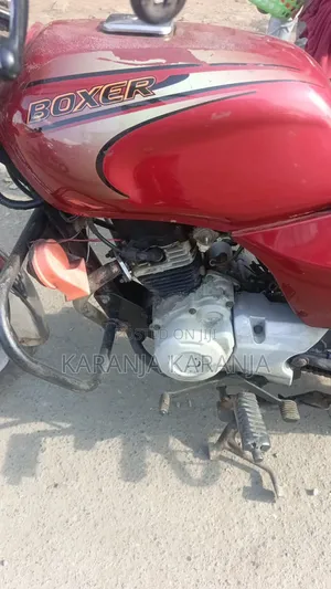 Bajaj Boxer 100 2022 Red