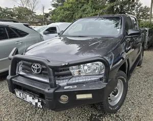 Toyota Hilux 2021 Gray