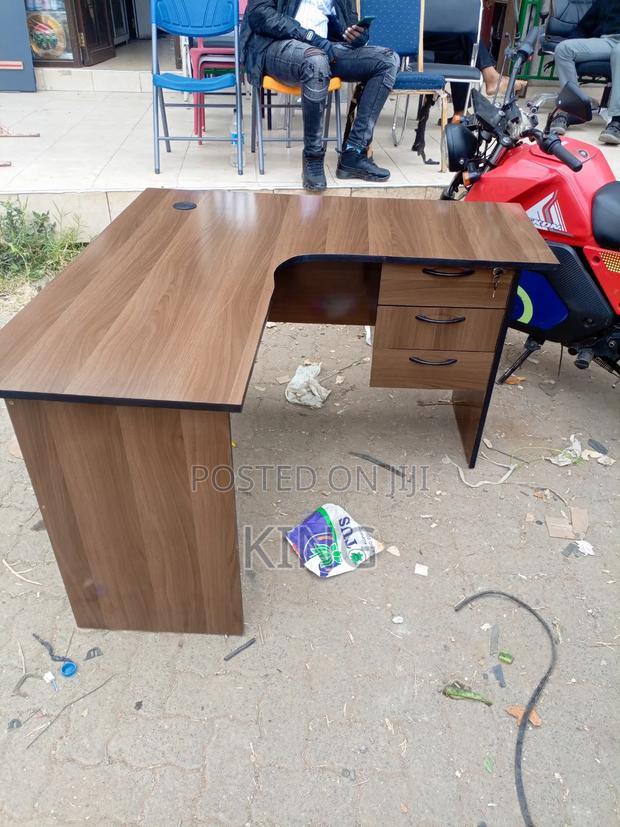 Executive Director OFFICE DESK - thumbnail 2