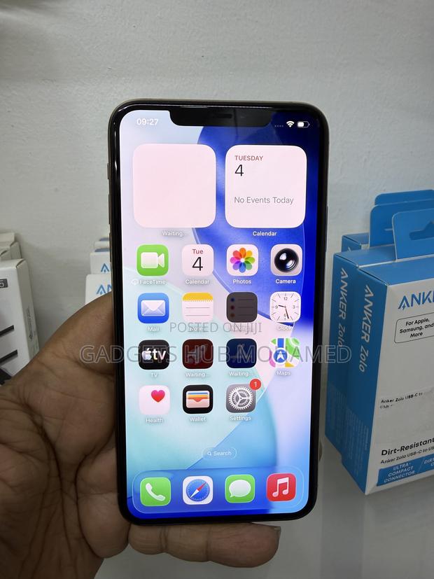 Apple iPhone 11 Pro Max 64 GB Gold - thumbnail 2