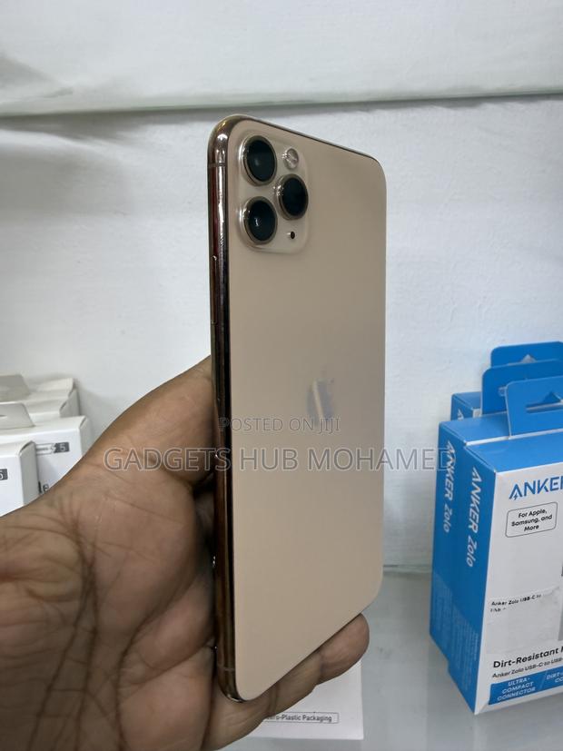Apple iPhone 11 Pro Max 64 GB Gold - thumbnail 6