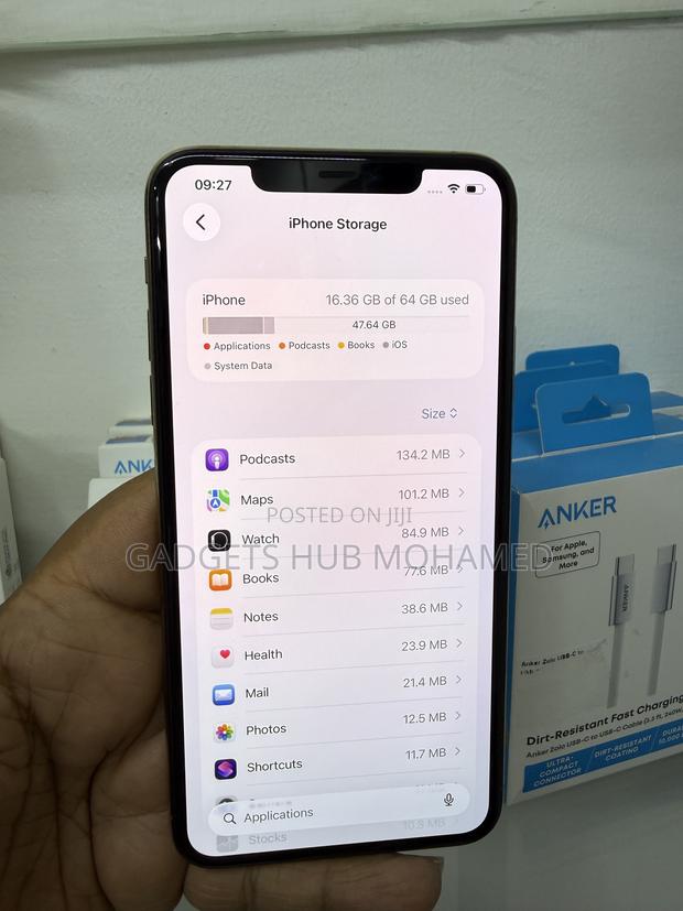 Apple iPhone 11 Pro Max 64 GB Gold - thumbnail 5