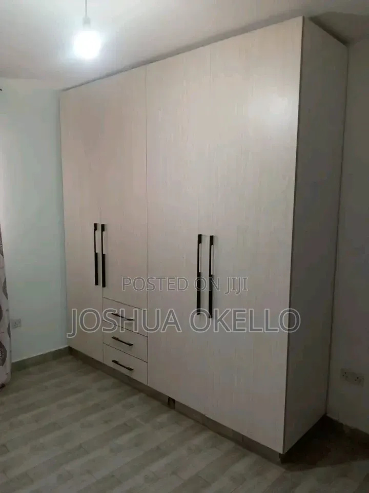 Cabinets Wall Mounted and Movable