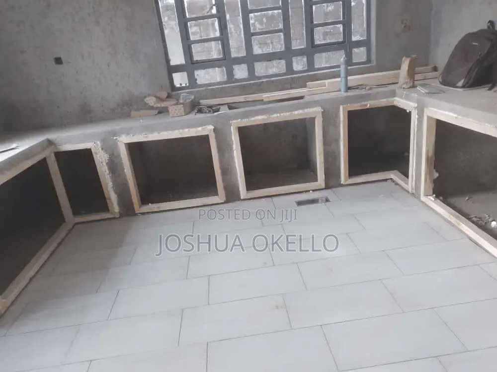 Kitchen Cabinets,glass Doors and Solid