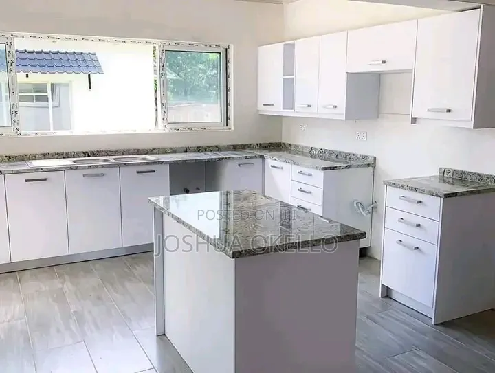 Kitchen Cabinets,glass Doors and Solid