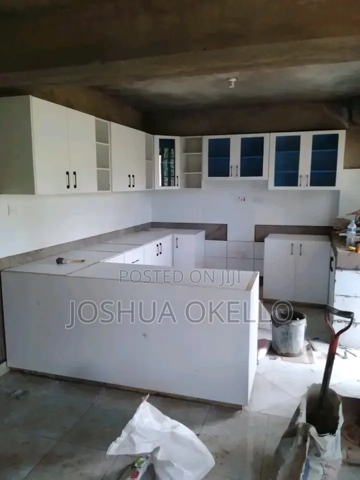 Kitchen Cabinets,glass Doors and Solid