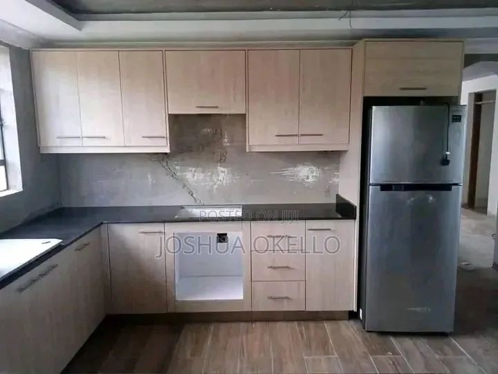 Kitchen Cabinets,glass Doors and Solid