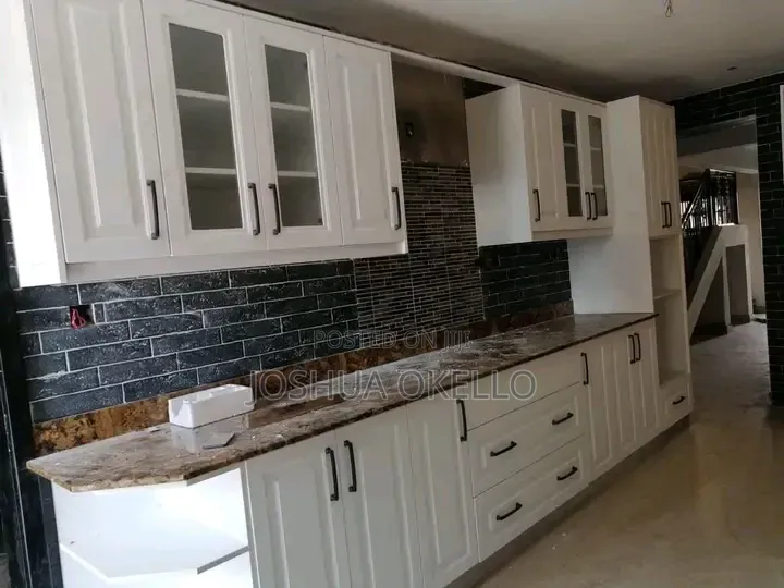 Kitchen Cabinets,glass Doors and Solid