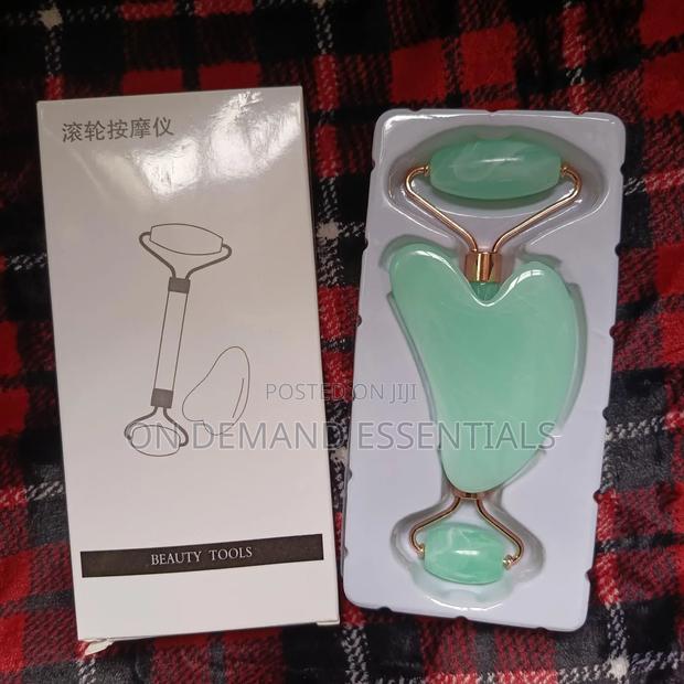 Anti Aging Face Roller Guasha Set - main view