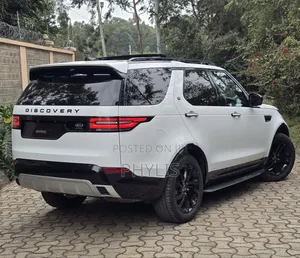 Land Rover Discovery 2019 White