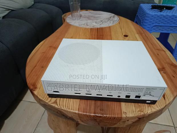 Xbone 1s 1tb - thumbnail 3