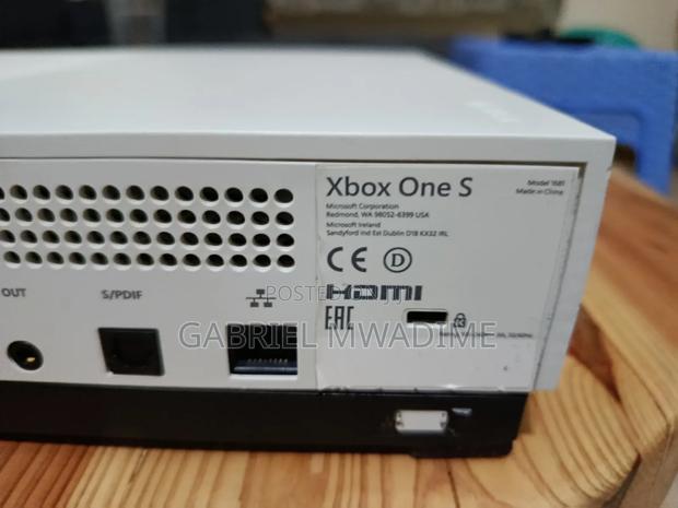 Xbone 1s 1tb - thumbnail 4