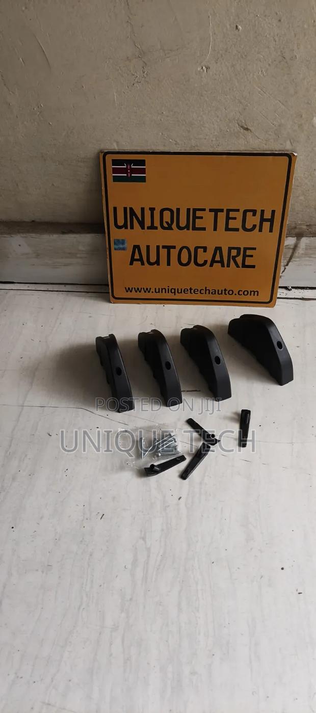 Universal 4PCS Rear Bumper Diffusers Splitter Fins - thumbnail 2