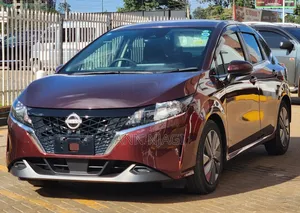 Nissan Note 1.2 Hybrid 2021 Burgundy