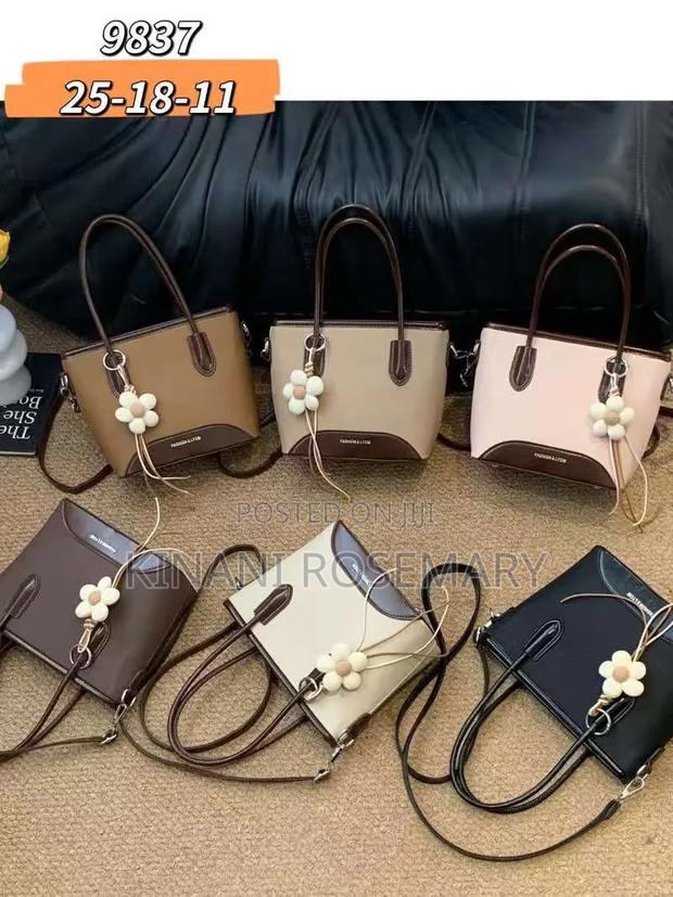Two-Tone PU Leather Tote Handbag With Flower Charm – Brown Coffee - thumbnail 2