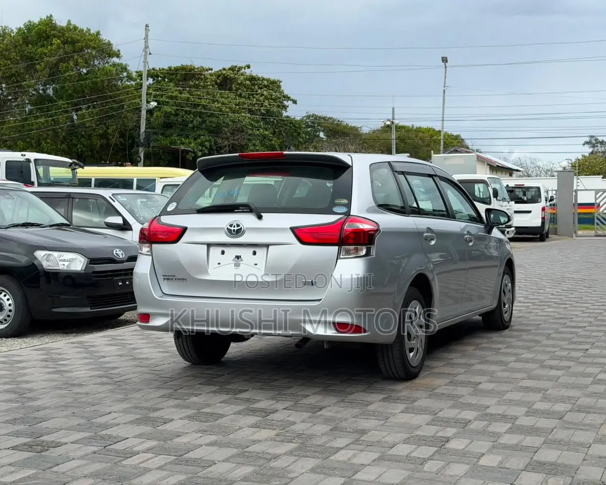Toyota Corolla Fielder 2019 Silver