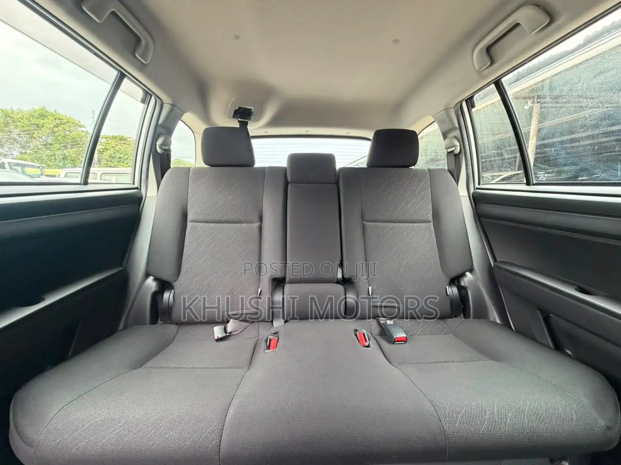 Toyota Corolla Fielder 2019 Silver