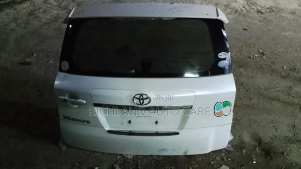 Boot Toyota Vanguard ACA33W - main view